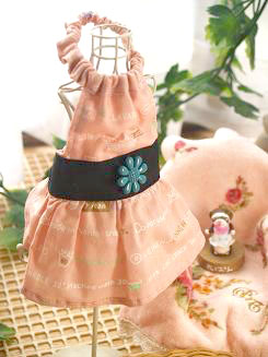 フェレットの服・お花のボタン・ピンク１