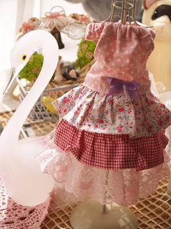 フェレットの洋服・服・お姫様・ピンクレースのふりふり