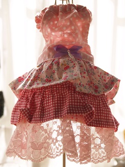 フェレットの洋服・服・お姫様・ピンクレースのふりふり